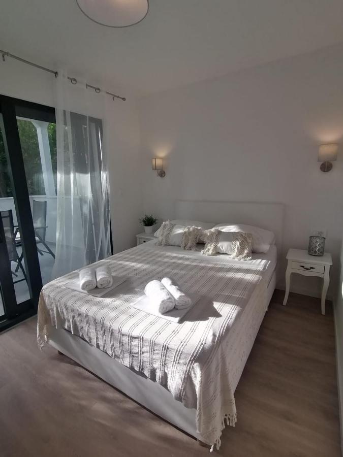Apartmani Zoric Vodice Zimmer foto