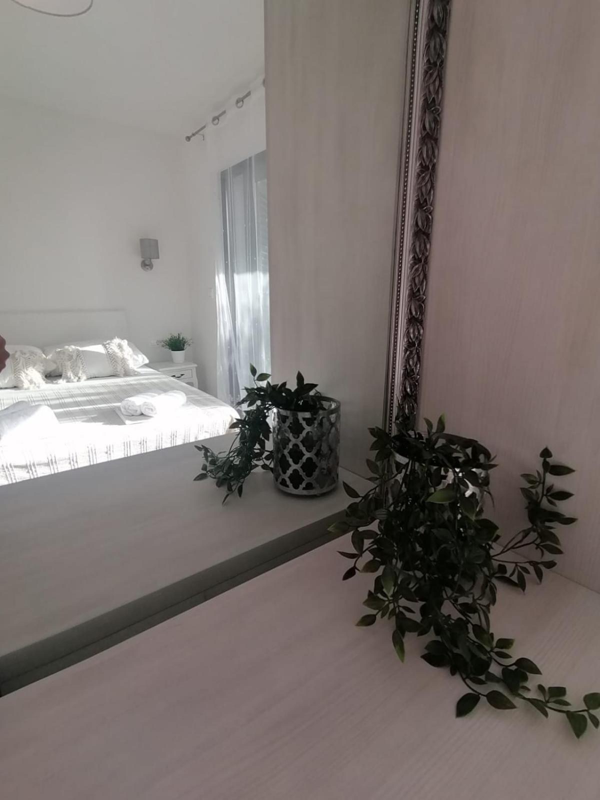 Apartmani Zoric Vodice Zimmer foto