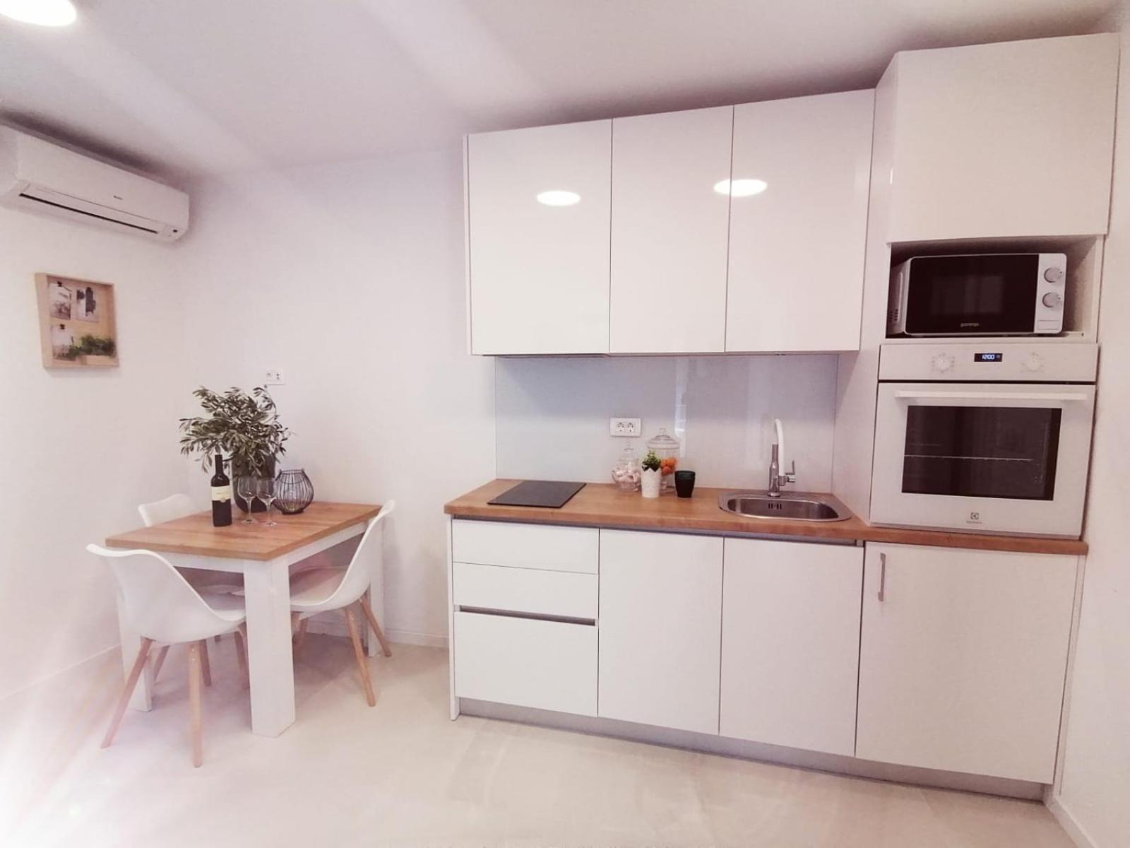 Apartmani Zoric Vodice Zimmer foto